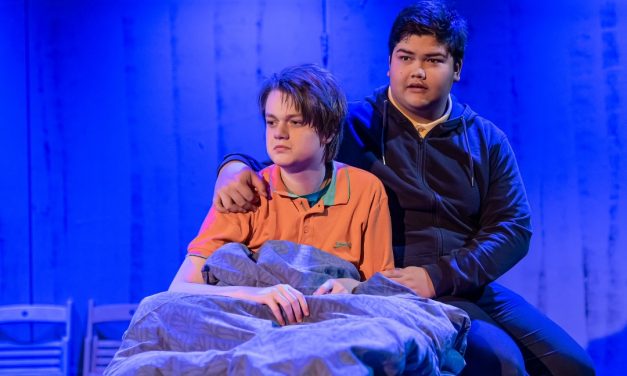 Ekki um ykkur! sýnt á Ísafirði