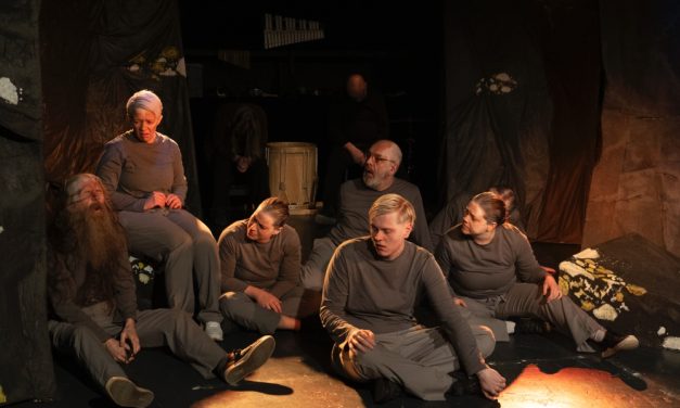 Fjöllin vakna hjá Hugleik